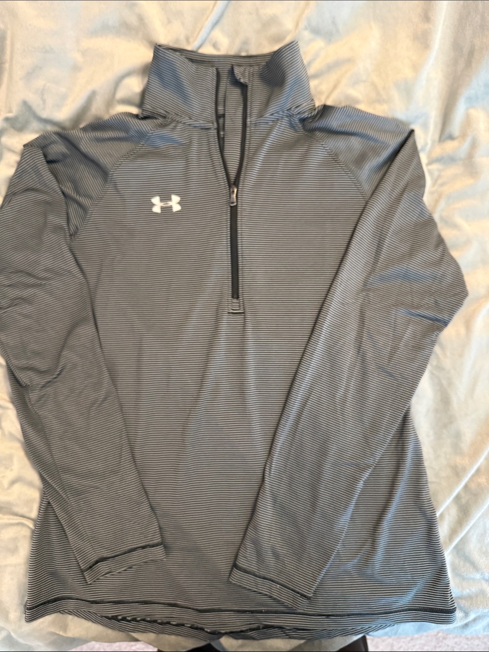 Under Armour Men's Gray Striped 1/4 Zip Training Pullover